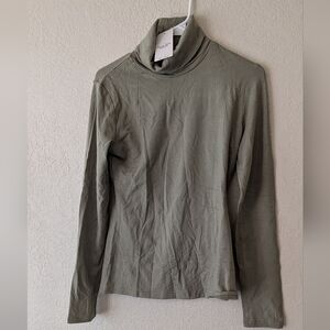 Turtleneck Long Sleeve Tee in Olive Green